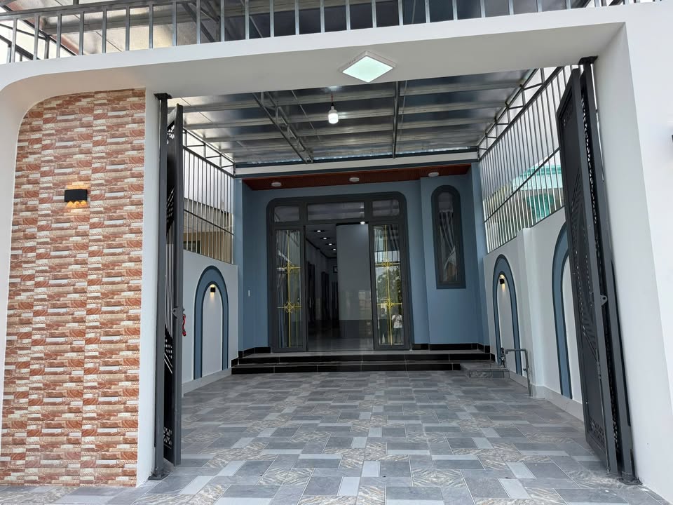 Nhà Cấp 4 Kiên Cố 100m² Ninh Phú, Tây Ninh - Giá 1.48 Tỷ