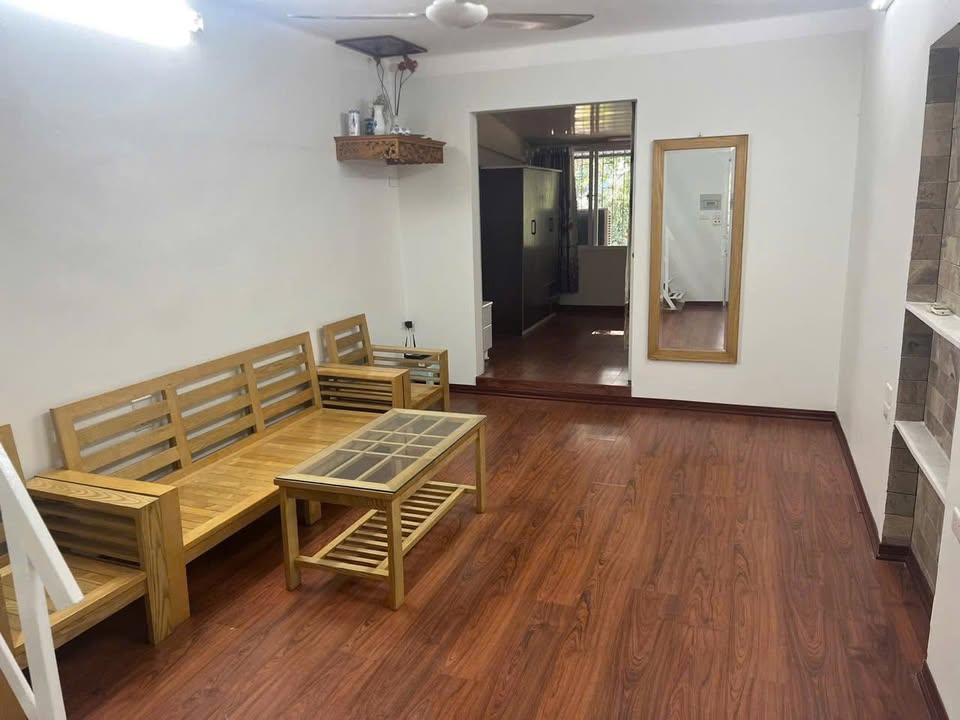 Cho thuê nhà Tập Thể T4 Kim Liên, 40m², 7 triệu - Sẵn Sàng Ở Ngay