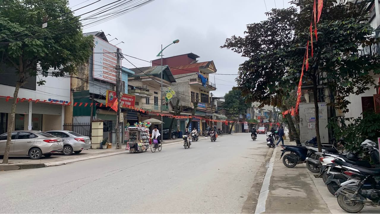 Nhà Ngõ Ô Tô Đường Thành Công, Yên Bái - 84m², 1.2 Tỷ