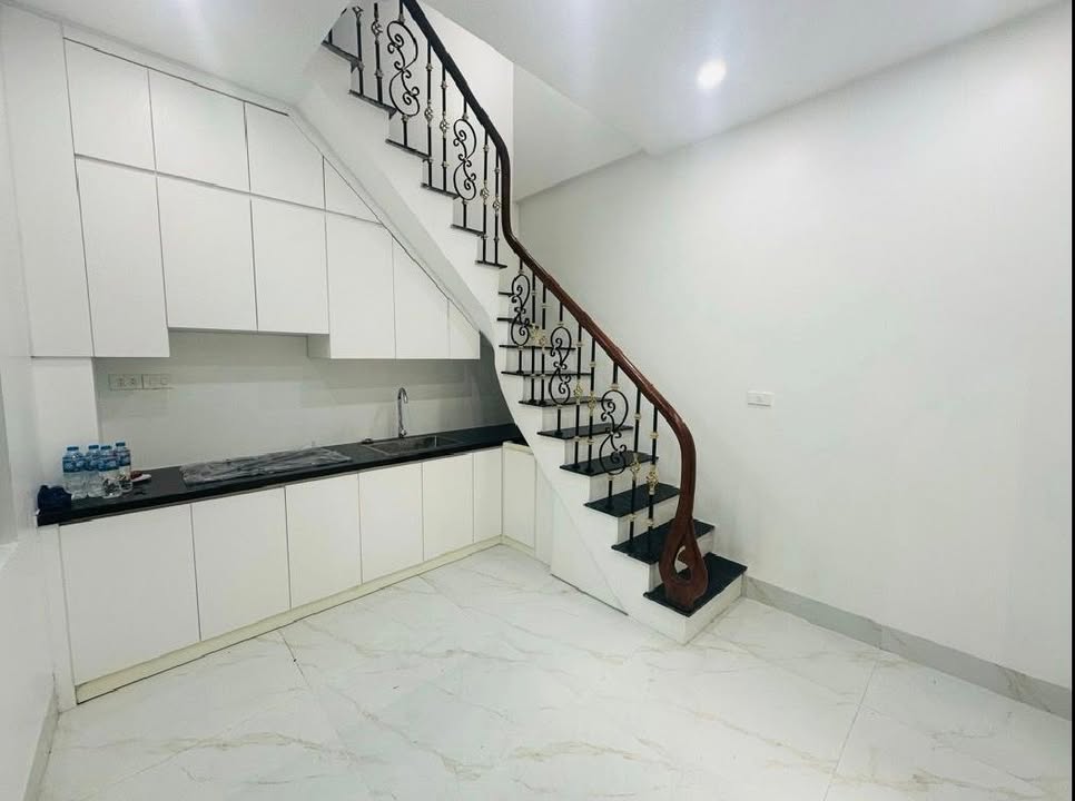Nhà phố Lê Duẩn Đống Đa 260m² 6.5 tỷ - Ô tô vào tận nhà!
