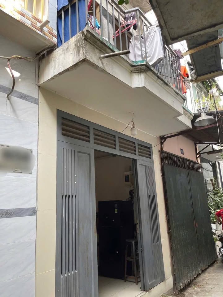 Nhà Dạ Nam Q.8 19m² giá 2.86 tỷ - Vị trí đẹp, sổ hồng sẵn!