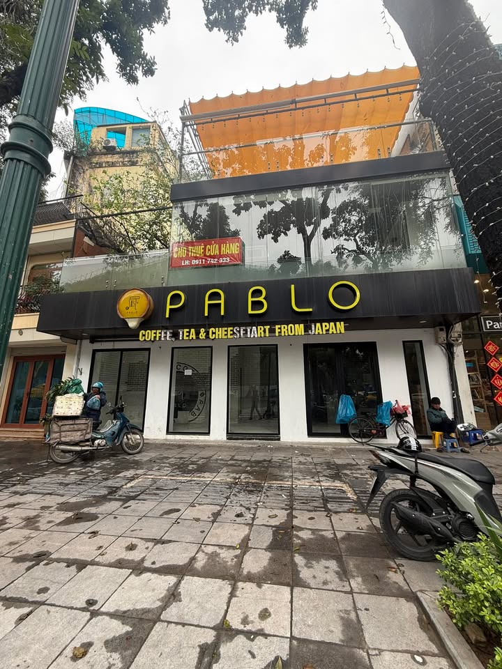 Nhà mặt phố Trung Hòa 150m² - Mặt tiền kinh doanh đắc địa!