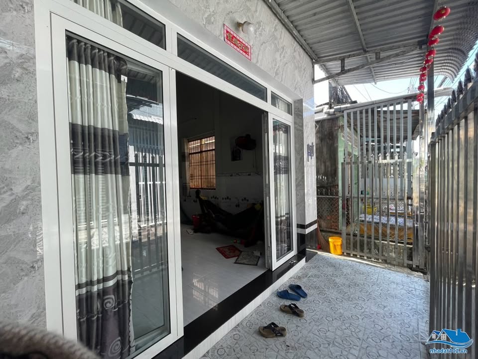 Bán nhà Rạch Sỏi Rạch Giá 127m² giá 1.45 tỷ - Vị trí đẹp hiếm có!