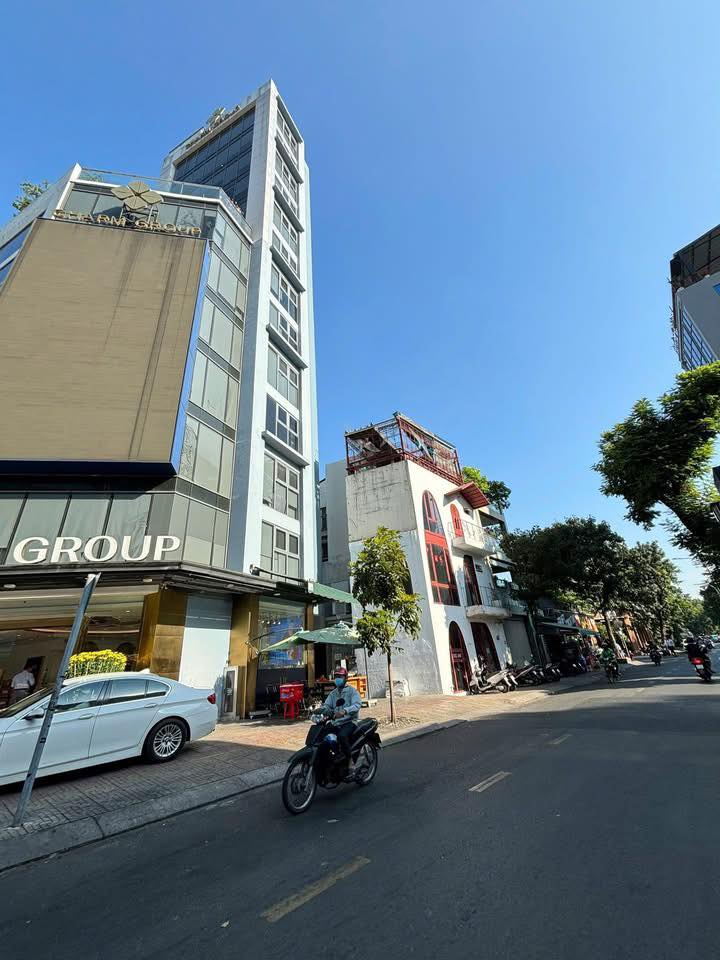 Nhà Mặt Tiền Ngô Thời Nhiệm Quận 3 - Ngang 6.7m, 4 Tầng, Kinh Doanh Đỉnh Cao