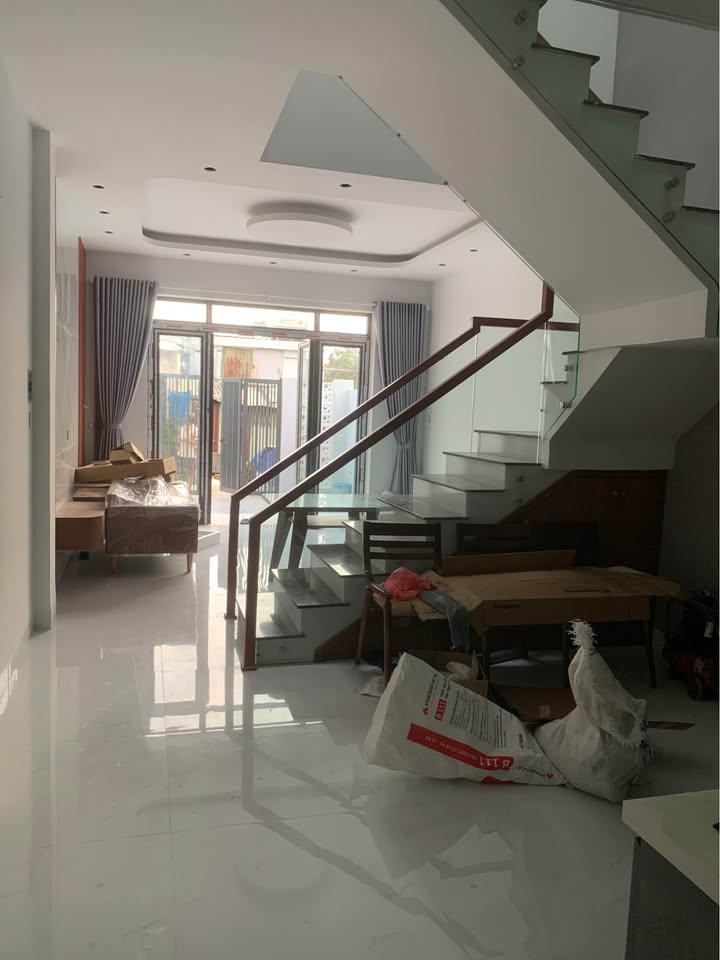 Nhà 2 Tầng 81m² Tôn Đản Đà Nẵng - Ô tô Đậu Cửa, Giá 4.05 Tỷ