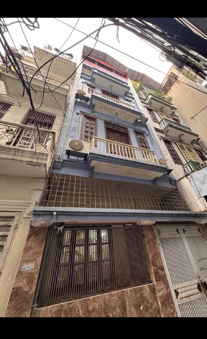 Nhà 5 Tầng Đống Đa - Sổ Đỏ 250m² - Giá 13 Tỷ - Sẵn Sàng Vào Ở Ngay