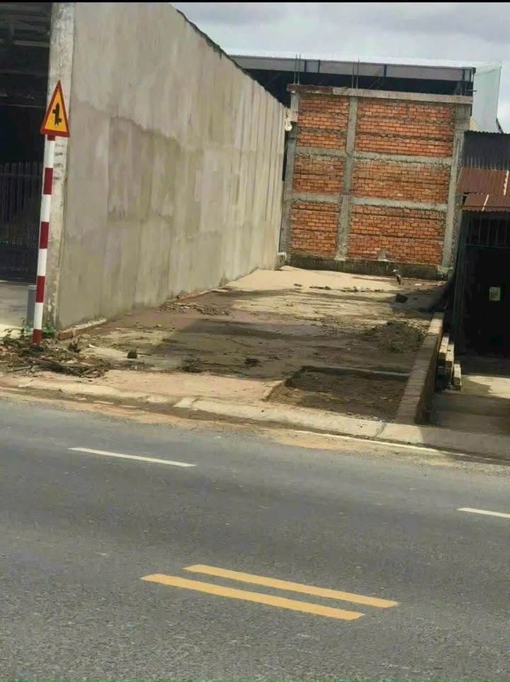 Đất Nền Mặt Tiền Tỉnh Lộ 943 Mỹ Hòa 111m² Giá 2 Tỷ Sổ Hồng Sẵn