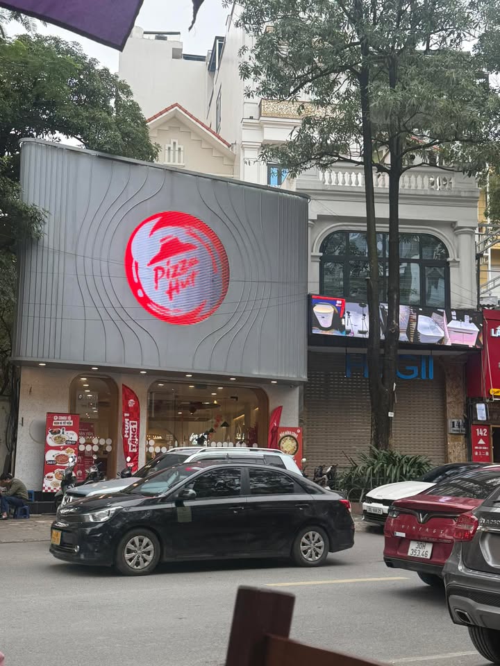 Nhà mặt phố Trung Hòa, Cầu Giấy 150m² - Mặt tiền kinh doanh đắc địa!