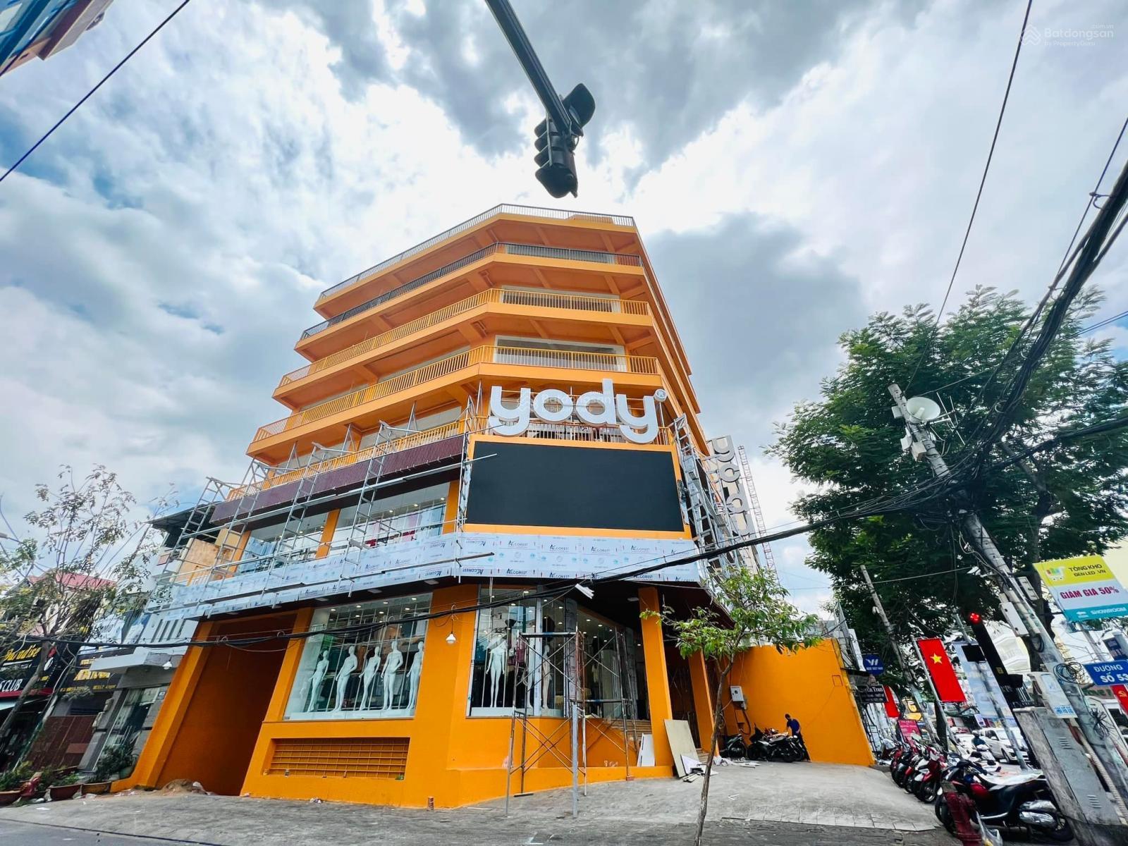 Nhà Phố Góc 2MT Nguyễn Thị Thập, Q7 2.600m² - Mặt Tiền Kinh Doanh Vàng!