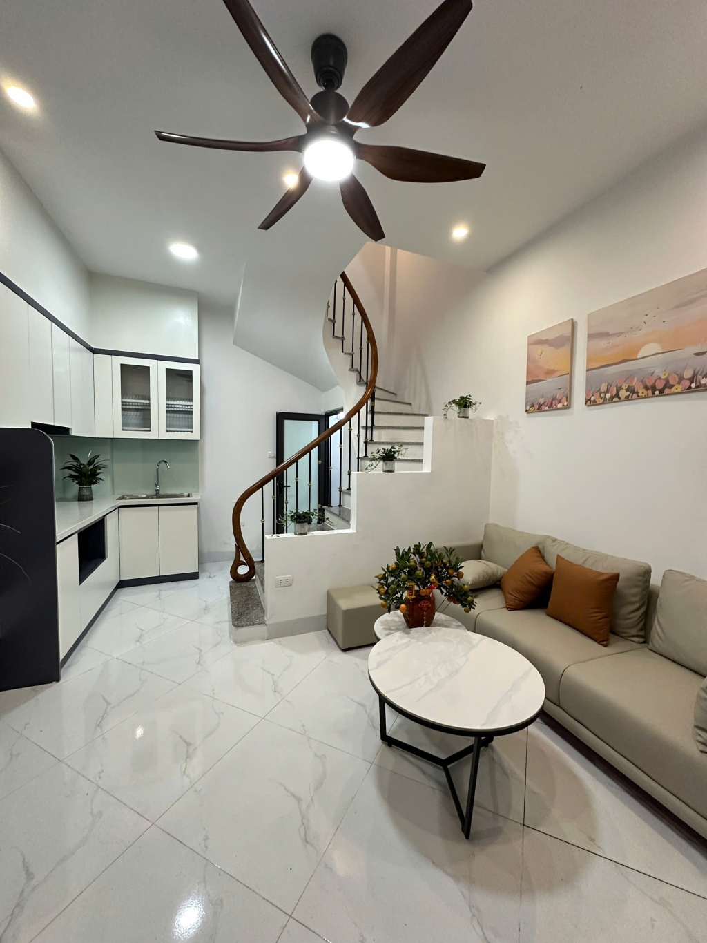 Nhà Lô Góc 4 Tầng Khương Trung, Thanh Xuân - Kinh Doanh, Ô Tô 30m - 6.8 Tỷ