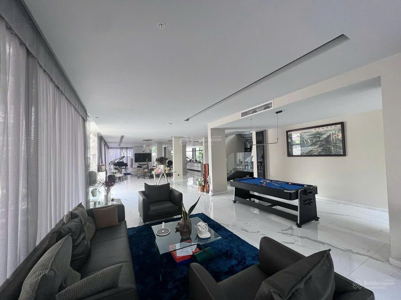 Biệt thự Phú Mỹ Hưng Q7 700m² - Full nội thất cao cấp!