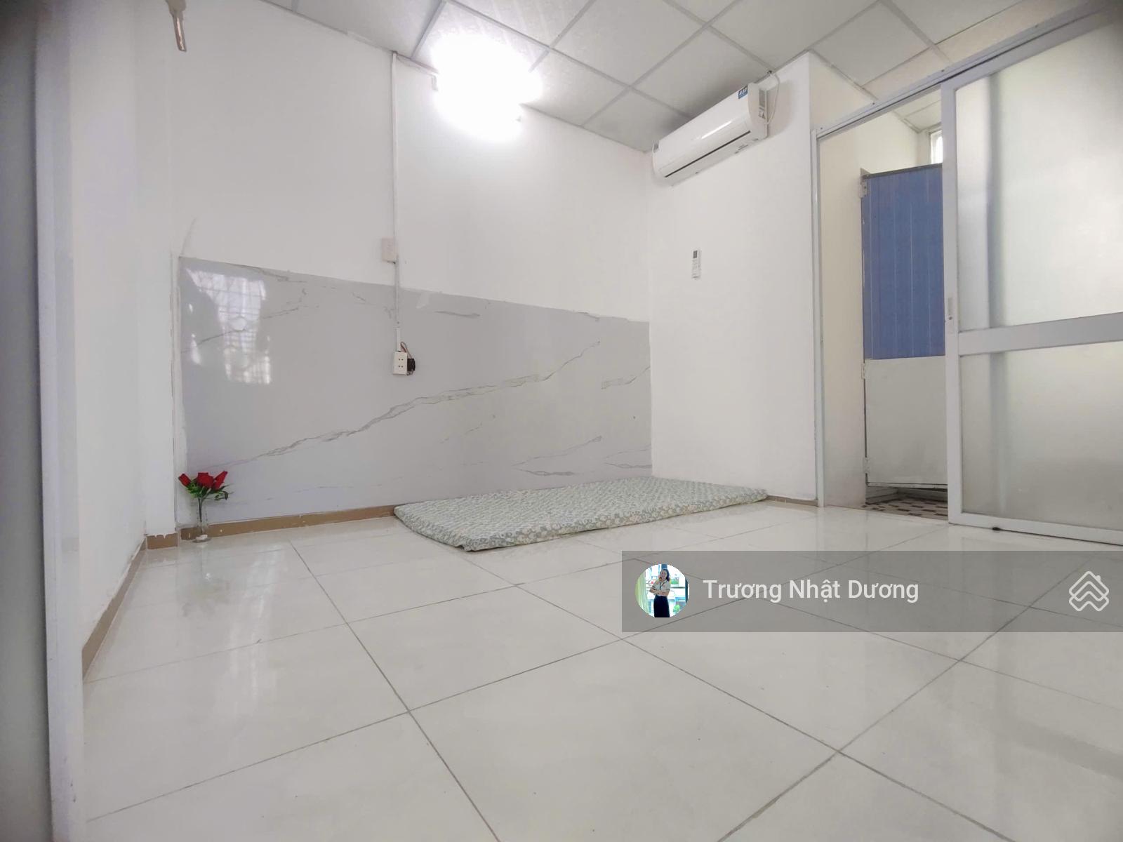 Cho thuê phòng trọ mới tinh, tách bếp, sát Lotte Mart Quận 7 - 3.8 Triệu/tháng