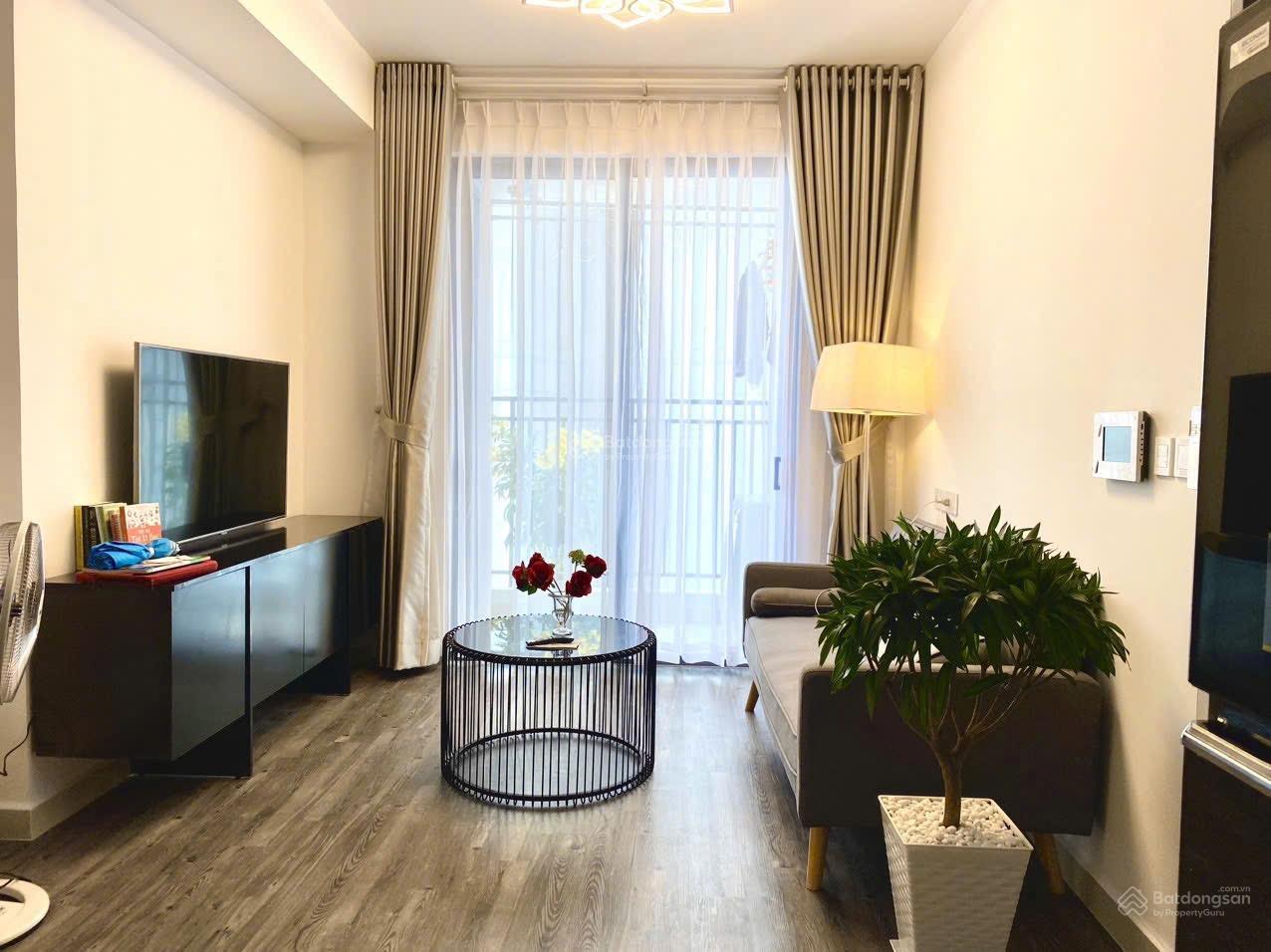 Căn hộ The Tresor 60m² cho thuê - View sông Bến Vân Đồn, Full nội thất