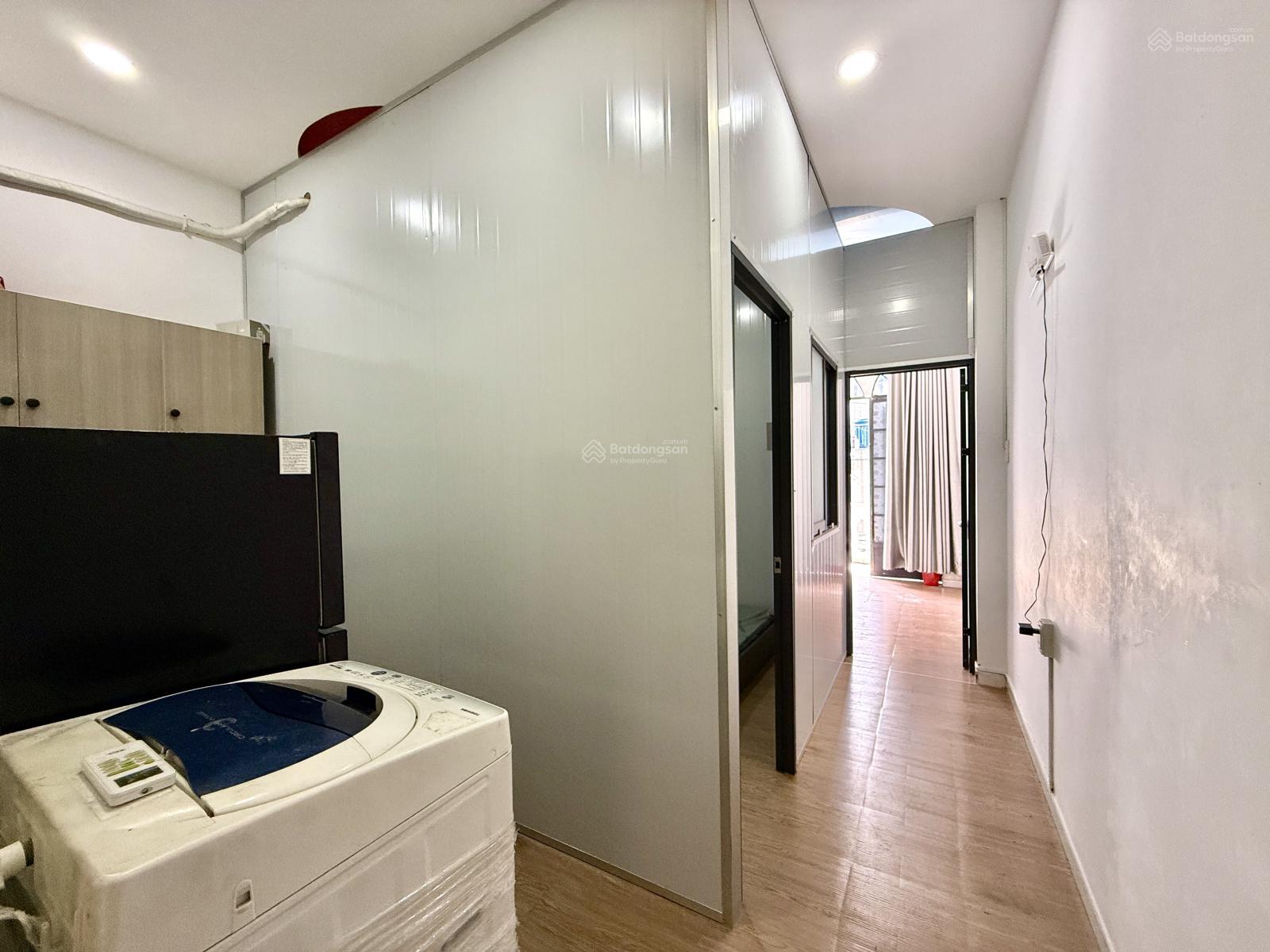 Cho thuê căn hộ 2PN mặt tiền Sư Vạn Hạnh, 55m², full nội thất