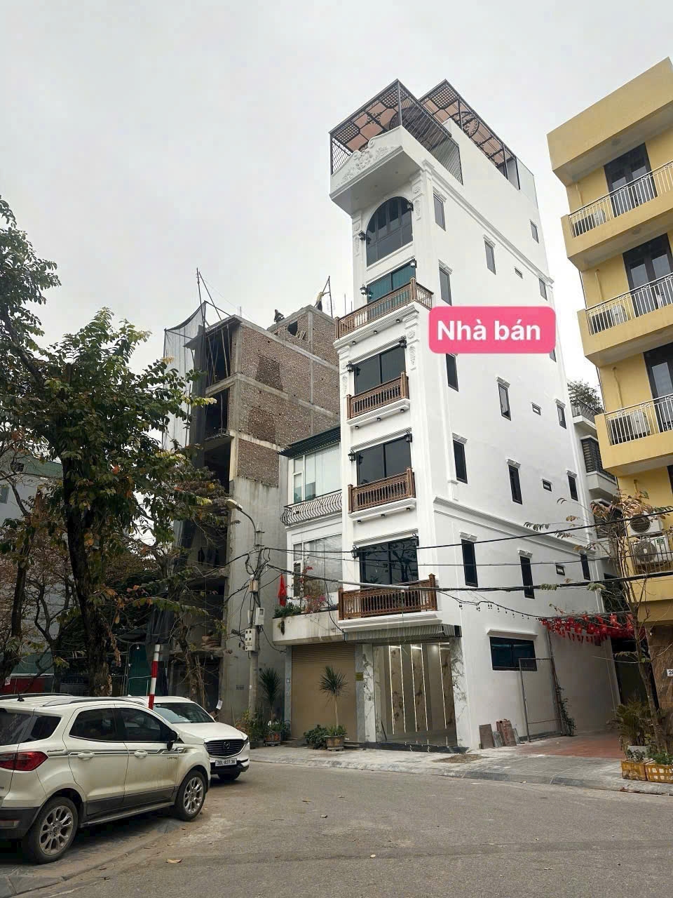 Nhà riêng Cổ Linh, Long Biên 40m² nhỉnh 16 tỷ - Ô tô tránh, thang máy hiện đại!