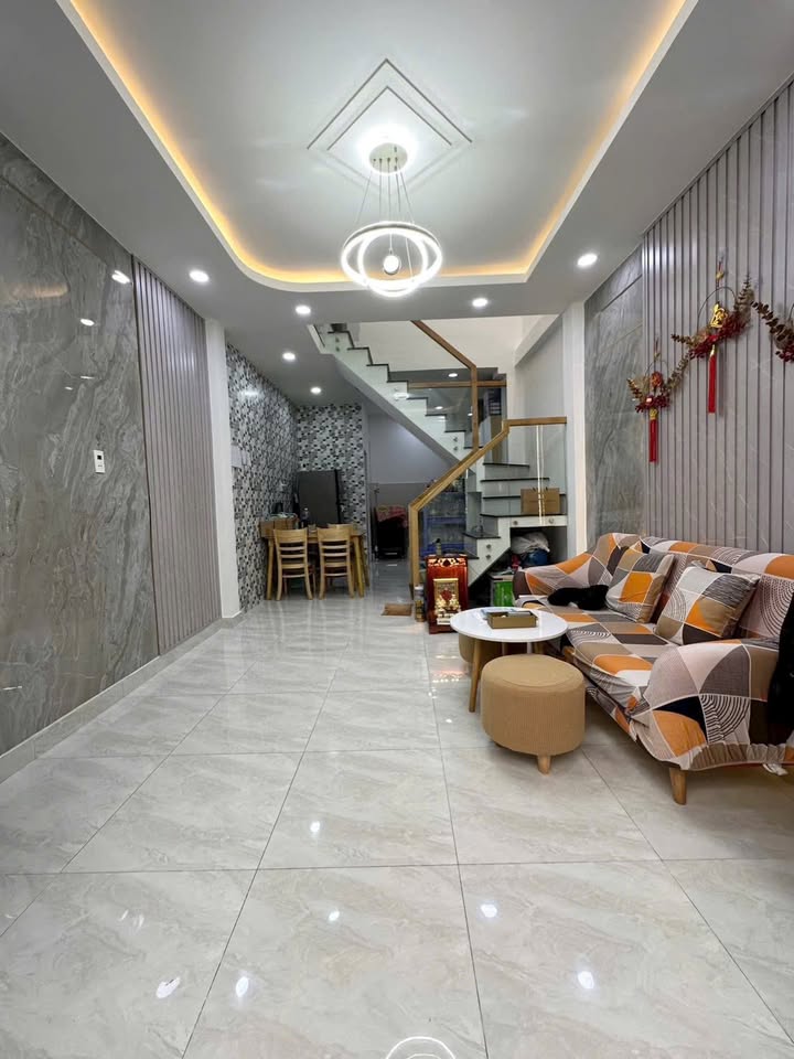 Nhà riêng Bình Thạnh 44m² - Xe hơi vào tận nhà, sát Quận 1!