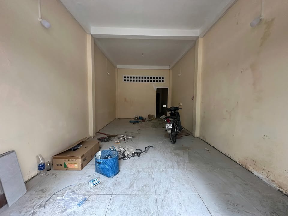Nhà Phố Quận Tân Bình 68m² - Mặt tiền kinh doanh lý tưởng!