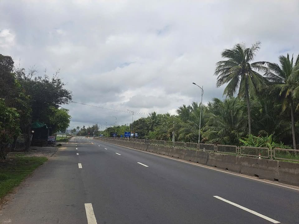 Đất mặt tiền QL1A Sông Cầu 661m² - Vị trí đắc địa sinh lời cao!