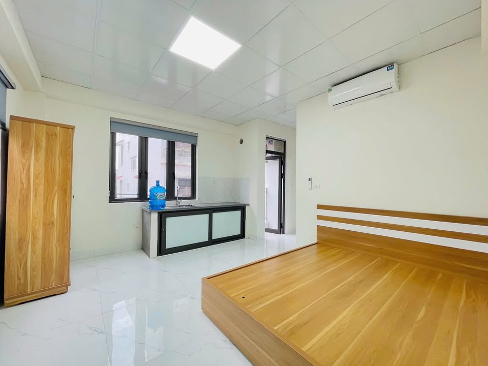 Nhà riêng Nhật Tảo 3.8 triệu/tháng - Full nội thất, ban công thoáng!