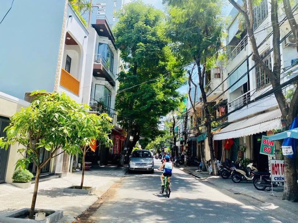 Nhà 3 Tầng 52m² Gần Biển Nguyễn Tất Thành, Đà Nẵng - Giá Tốt