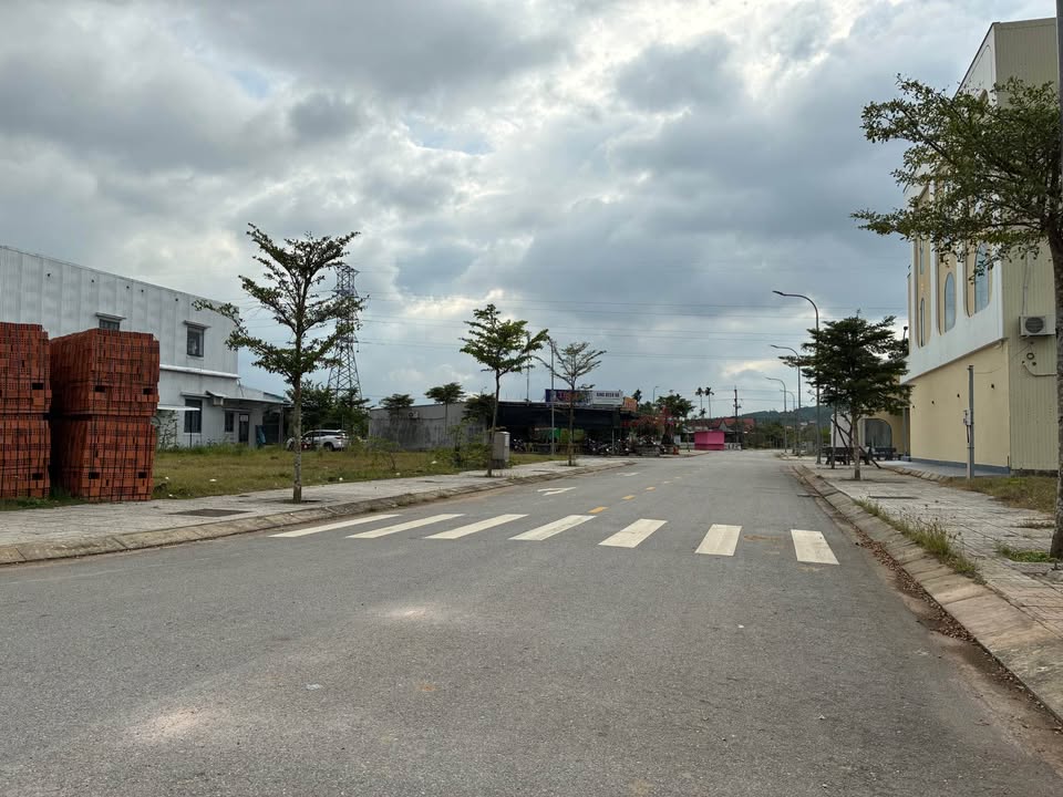 Đất nền KDC Quán Lát Mộ Đức 150m² giá 1.x tỷ - Sổ đỏ chính chủ