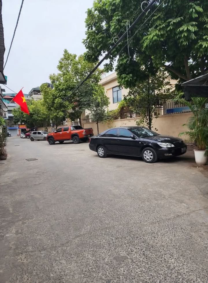 Nhà Cấp 4 Mặt Tiền Lớn 40m² Vĩnh Hưng - Sổ Đỏ Riêng