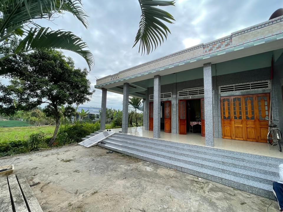 Nhà Vườn Tiền Giang 693m² - View Kênh Mát Mẻ, Sổ Hồng Riêng