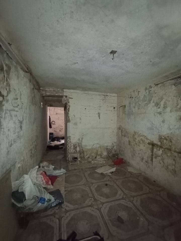 Nhà Tập Thể Phố Tân Mai 20m² - Sổ Đỏ Chính Chủ Giá 2.1 Tỷ!