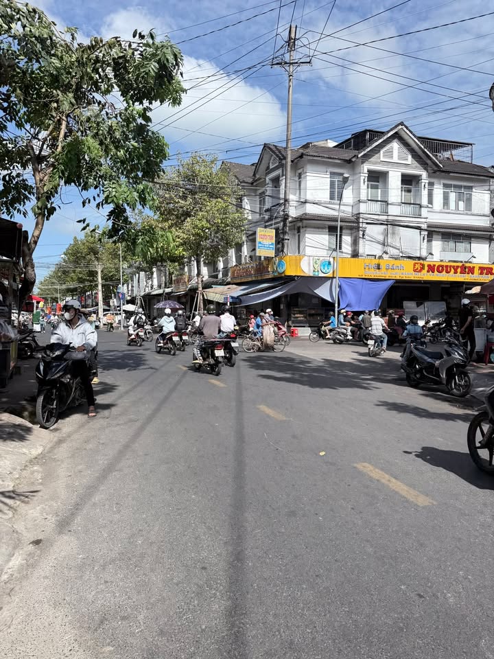 Nhà Phố 30/4 Sóc Trăng 83m² giá 3.35 tỷ - Mặt tiền kinh doanh đắc địa!