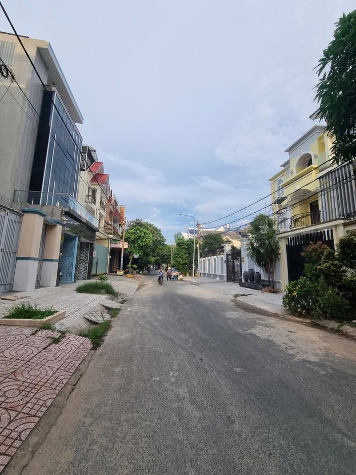 Đất Nền Vĩnh Lộc Bình Tân 120m² - Đường 14m, Giá 10 Tỷ TL