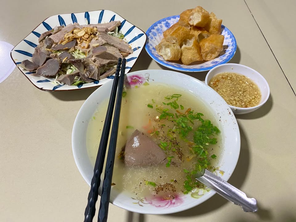 Đất nền Hoàng Quốc Việt 167m² - Sổ hồng, xây dựng tự do, vị trí vàng!