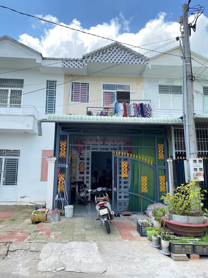 Nhà Trệt Lầu 90m² KDC Tây Đô Ecopark - 3PN, 3WC, Hướng Bắc, Giá 2.35 Tỷ