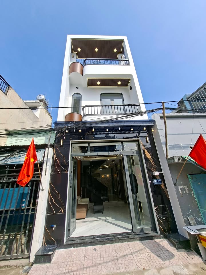 Nhà 3PN Tô Ngọc Vân, Q12 - 5.48 Tỷ, Sổ Hồng Riêng, Xe Hơi Vào Nhà