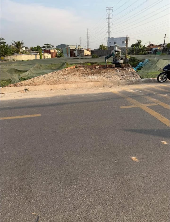 Bán 2 Lô Liền Kề Mặt Tiền Nguyễn Thị Sáng, Q12 - 115m², 4.89 Tỷ/Lô