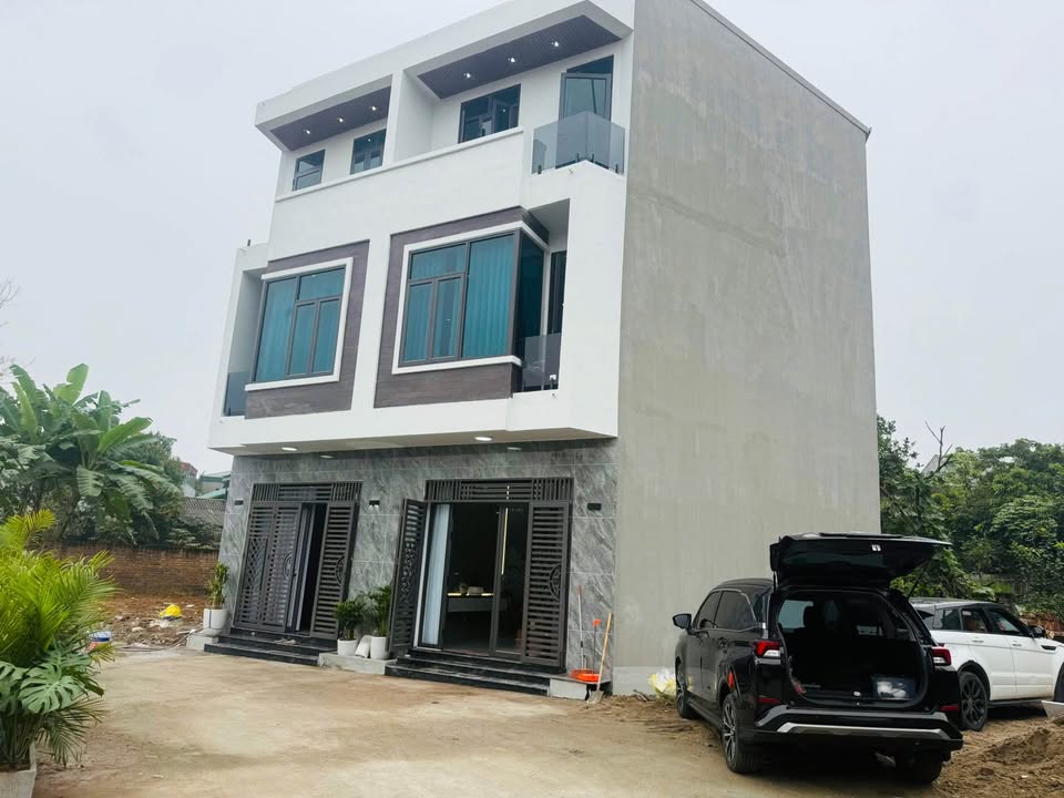 Bán Gấp Nhà Phố 70m² Phường Nông Trang, Việt Trì - Full Nội Thất, Giá Chỉ Từ 3.x Tỷ