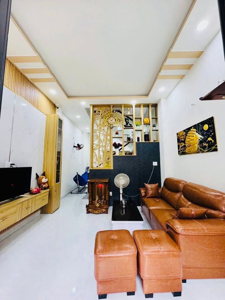 Nhà riêng Bình Tân 40m² 4.85 tỷ - Ô tô vào nhà, hoàn công đủ!