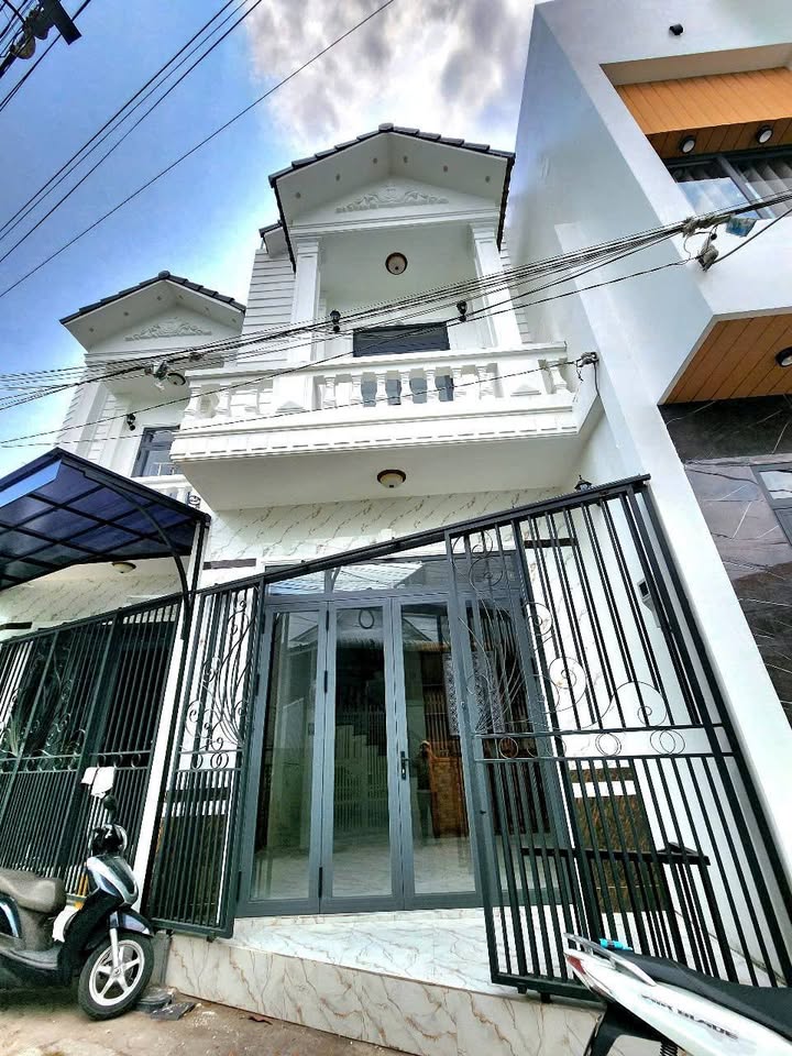 Nhà Trệt Lầu An Thới 40m² - Sổ hồng sẵn, ô tô vào tận nhà!