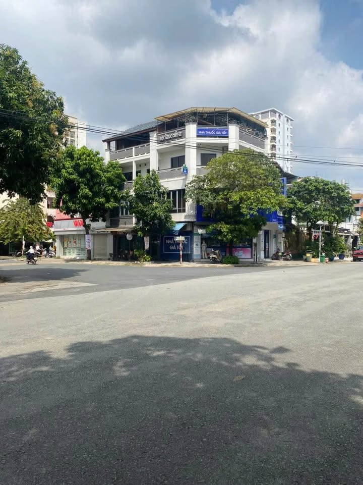 Nhà lô góc 4 tầng thang máy KDC An Sương, Q12 - Kinh doanh đỉnh cao