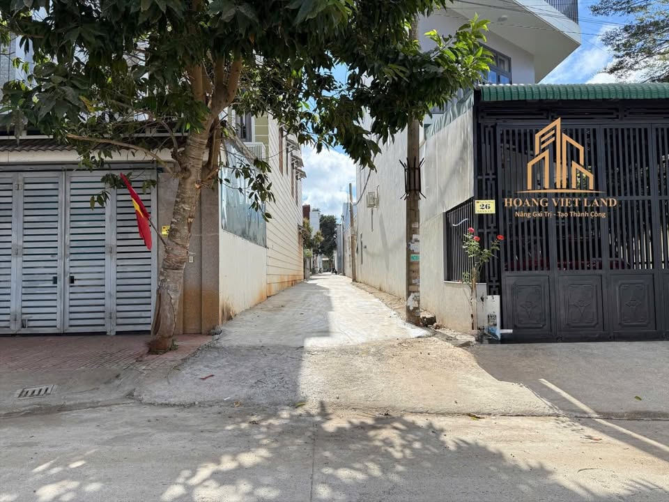 Bán Đất Hẻm Trần Cừ - Trung Nguyên 90m² Sổ Đỏ, Giá 3.85 Tỷ