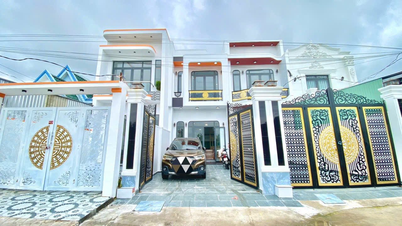 Nhà 1 Lầu Mặt Tiền Đường Tập Đoàn 8, Cần Giuộc - 81m² Chỉ 1.98 Tỷ