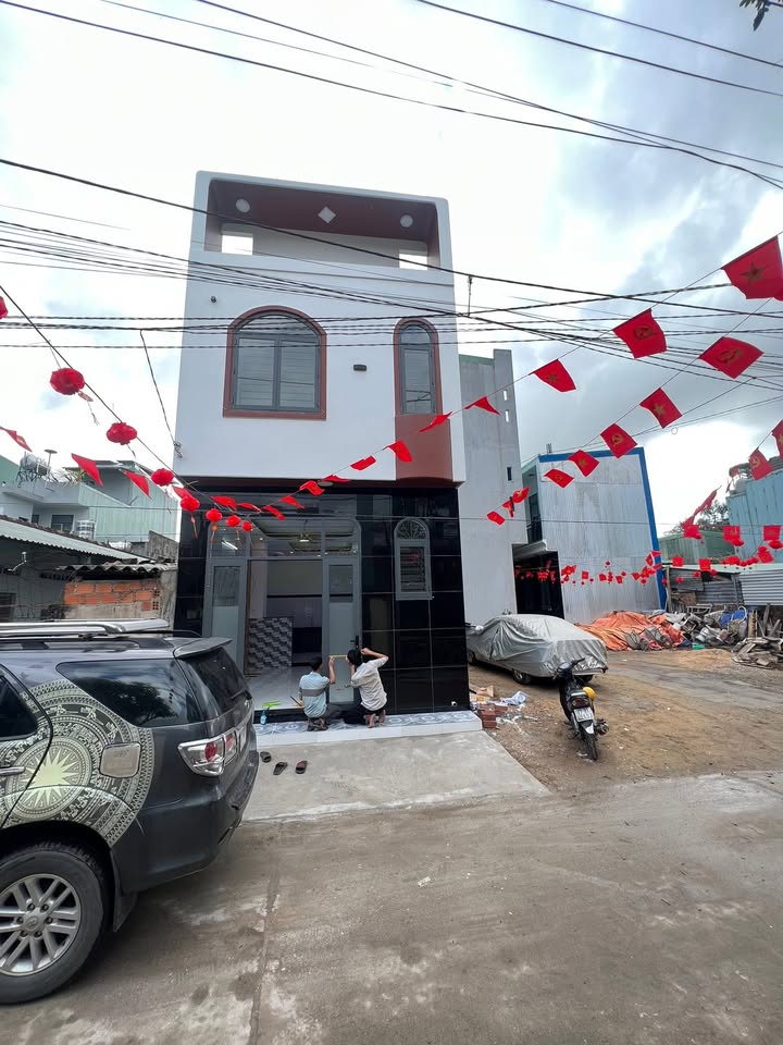 Bán nhà Phường Bùi Thị Xuân Quy Nhơn 42m² 1.4 tỷ - Ô tô đỗ cửa!