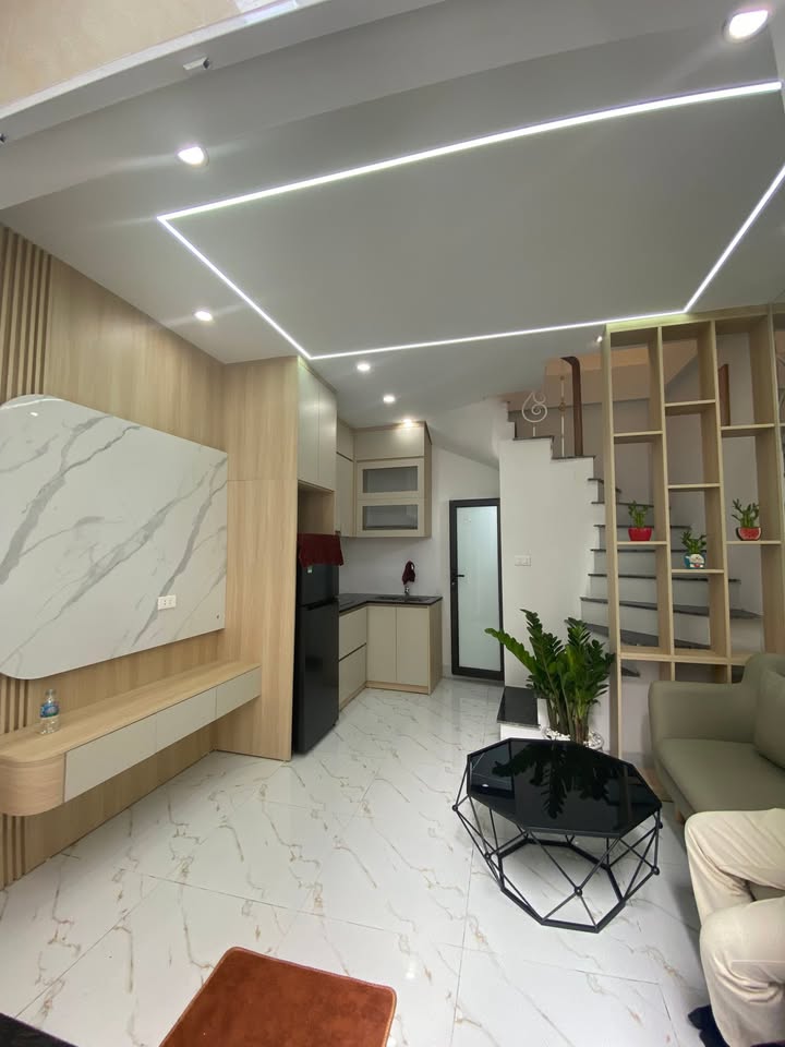 Nhà 4 Tầng Bạch Mai, Hai Bà Trưng - 5 Tỷ, 22m2, Sổ Đỏ Chính Chủ