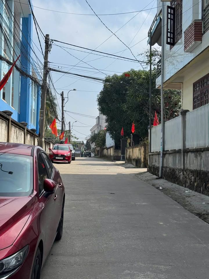 Nhà Phố Quảng Tế, Quảng Điền 92m² - Dòng tiền ổn định 15 triệu/tháng!