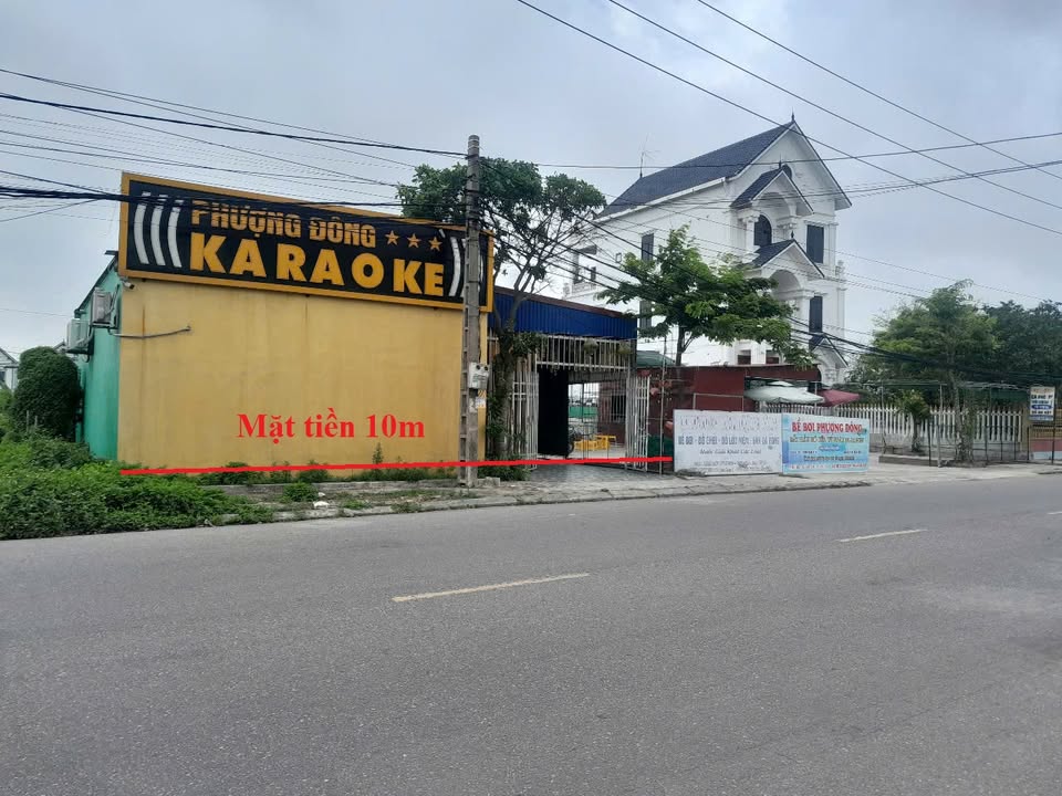 Nhà Mặt Tiền QL 37B Hải Hậu 200m² - Bể Bơi, Karaoke, Sẵn Sổ Đỏ