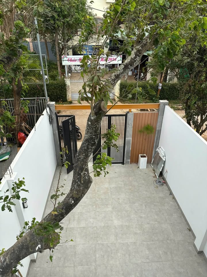 Nhà 2 Tầng Đường 19/5, BMT - 3PN, Sổ Đỏ, Giá 3.8 Tỷ