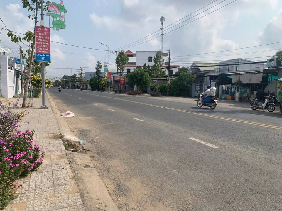Bán Đất Mặt Tiền Lê Hồng Phong Nối Dài, Mỹ Xuyên Sóc Trăng - 121m² Giá 2 Tỷ