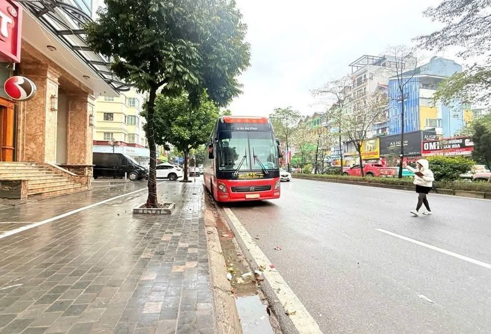 Nhà Phố Hoàng Quốc Việt Hà Nội 71m² - Mặt tiền kinh doanh sầm uất!