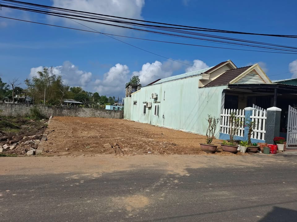 Đất nền Nam Sơn, Đà Nẵng 240m² - Mặt tiền nhựa 9m, giá 2 tỷ