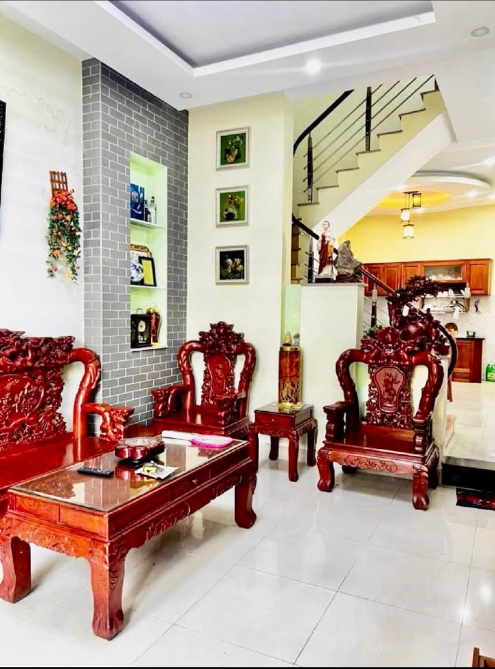 Nhà Bình Tân 54m² 3 Tầng - Ô tô vào tận cửa, Nở hậu tài lộc!