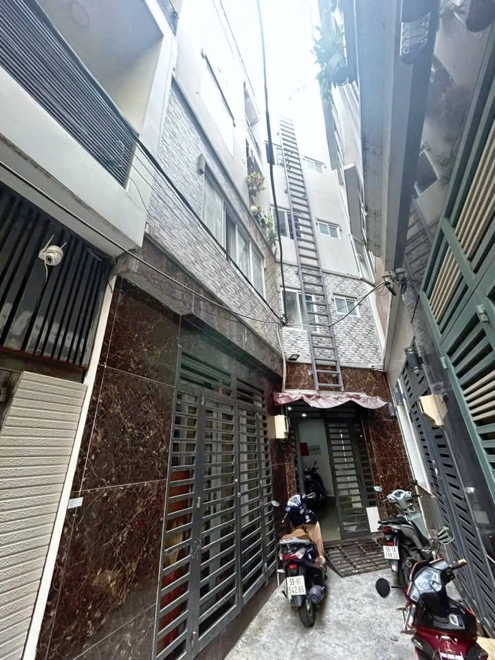 CHDV Quận 7 415m² - Dòng Tiền 70tr/tháng - Sổ Hồng Riêng